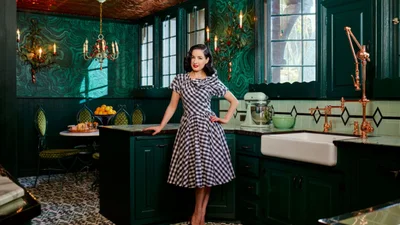 Діта фон Тіз показала свій будинок, і він геть не такий, як в інших голлівудських зірок