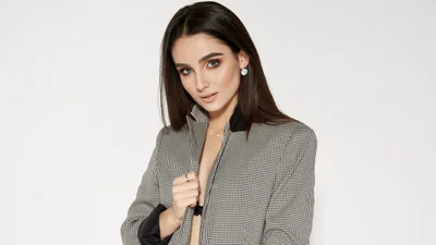 Зірковий бліц: Анна Трінчер про ціну успіху, критику та власне весілля