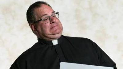 Священник читав проповідь онлайн, але в ситуацію втрутилися фільтри з Facebook