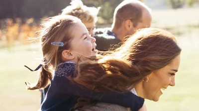 Видео дня: дети Кейт Миддлтон и принца Уильяма трогательно поблагодарили медиков