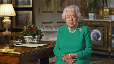 Елизавета II записала видеообращение к британцам, чем их очень тронула