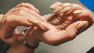 Як зняти гель-лак в домашніх умовах, щоб не пошкодити нігті