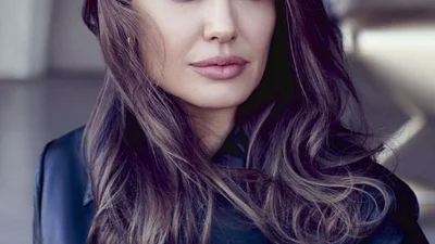 Неожиданно: Анджелина Джоли хочет отдать детей в обычную американскую школу