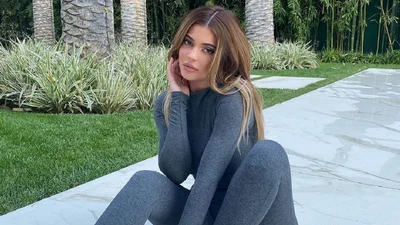 Instagram і реальність: папараці зняли мільярдерку Кайлі Дженнер без макіяжу