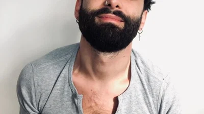 Мужественная Кончита Вурст удивляет новым брутальным образом