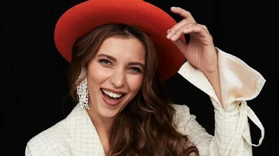 Тогда и сейчас: эволюция Регины Тодоренко в фото