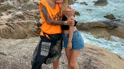 MamaRika стала багінею з 90-х, але її вусатий чоловік розірвав Instagram (відео)