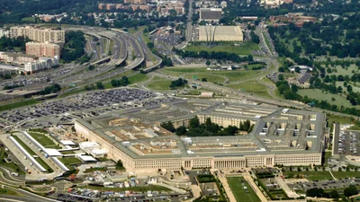 Пентагон официально признал существование НЛО, показав несколько шокирующих видео
