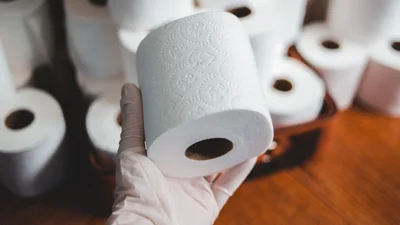 За время пандемии коронавируса стали популярными тортики в виде туалетной бумаги