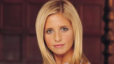 Карантин надихає: Сара Мішель Геллар з серіалу про Баффі більше не блондинка