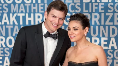 Кутчер замиловал новым фото с женой Милой Кунис