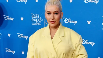 Кристина Агилера перепела хит "Feeling Good", и от ее голоса мурашки по коже