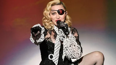 61-летняя Мадонна показала свою голенькую попу без грамма целлюлита