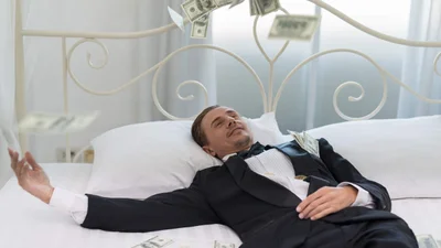 Стало известно, кто станет первым триллионером в истории человечества