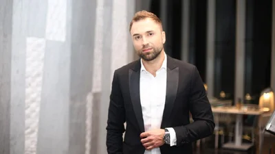 "Холостяк" Максим Михайлюк впервые показал своих родителей