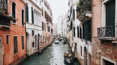 Паралельна реальність: у Венеції з'являться нові правила перевезень на Гондолах