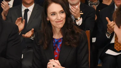 Премьер-министр Новой Зеландии насмешила своей реакцией на землетрясение