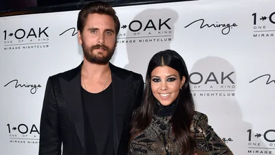 Экс-возлюбленный Кортни Кардашьян разошелся с девушкой и уже вовсю тусуется с бывшей