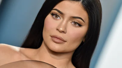 Кайли Дженнер тратит нереальные деньги на жизнь, хотя больше не является миллиардершей