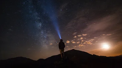 Китай повідомив, що вже восени розпочне пошуки позаземних цивілізацій
