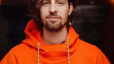 Від Доліної до Мерк'юрі: Володимир Дантес розповів, від кого фанатів на початку кар'єри