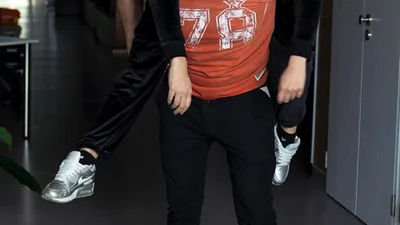 Тоня Матвієнко показала, як три роки тому дуркувала з Арсеном Мірзояном у РАЦСі