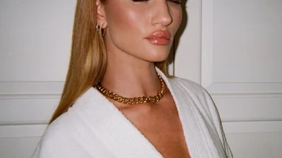 Glossy Eye: як відтворити найсексуальніший тренд літа-2020 удома