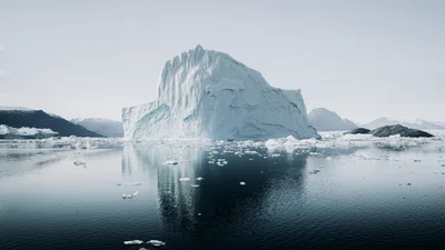 Тебе вразить ролик із гігантським айсбергом, який навчився «перероджуватися»