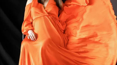 Вагітна Джамала одягнула сукню з жираф'ячим принтом, і це красиво й кумедно водночас