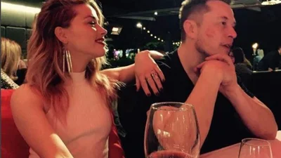 Джонні Депп заявив, що в Ілона Маска, Ембер Герд і Кари Делевінь був секс утрьох