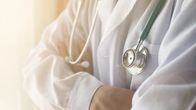 Поздравляй с праздником: картинки с Днем медицинского работника 2024