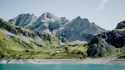 Альпійський льодовик захистять «ковдрою», щоби він не розтанув