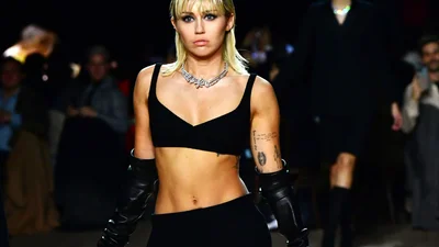 Бывшая девушка Майли Сайрус прокомментировала разрыв с певицей