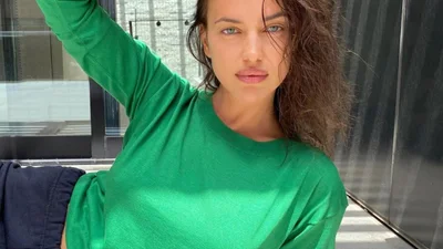 Ірина Шейк одягла прозору білизну, і тепер усі можуть розгледіти її інтимні місця