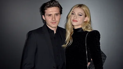 Бруклін Бекхем поділився світлинами з нареченою, на яких робить їй пропозицію