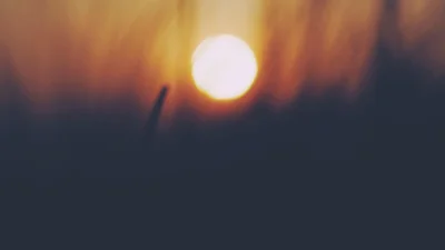 На детальном снимке Солнца заметили загадочный черный квадрат - что это?