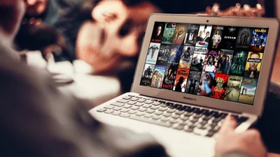 Назвали 10 лучших сериалов XXI века