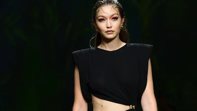 Джіджі Хадід поділилася відвертими світлинами, що були зроблені до її вагітності