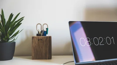 Експерти розповіли, на скільки збільшився робочий день через пандемію коронавірусу