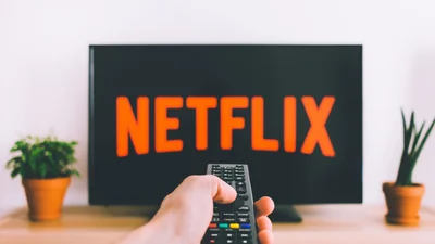 Фирменная заставка Netflix могла начинаться с крика козла – вот какие были варианты