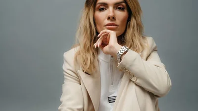 MamaRika пояснила, чому не взяла прізвище чоловіка після весілля