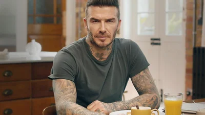 Девід Бекхем порівняв своє нове фото з кадром, якому 15 років – дружина посміялася