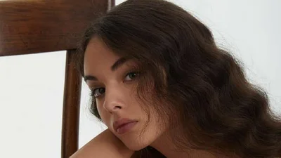 Без фотошопа и фильтров: дочь Моники Беллуччи снялась в рекламе бикини