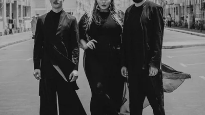 KAZKA — Пісня Сміливих Дівчат: группа презентовала первый черно-белый клип, снятый в Дубай