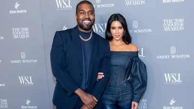 Ким Кардашьян и Канье Уэст доказали своим поцелуем, что между ними все хорошо