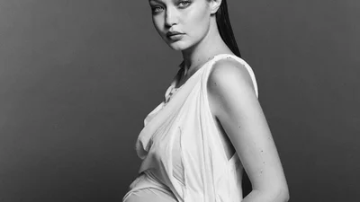 Почти перед родами Джиджи Хадид поделилась первыми беременными фото