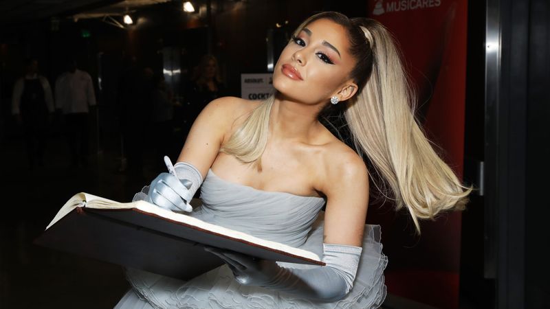 Ariana Grande Voshla V Istoriyu Instagram Tak Pobila Rekord Po Kolichestvu Podpischikov Lyuks Fm