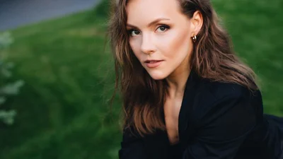 Олена Шоптенко викликала в Instagram фурор фото, де вона позує в мереживному бюстгальтері