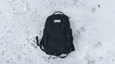 Науковці створили рюкзак, який зменшує навантаження на спину людини