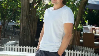 Святослав Вакарчук показав, як займається спортом у Карпатах